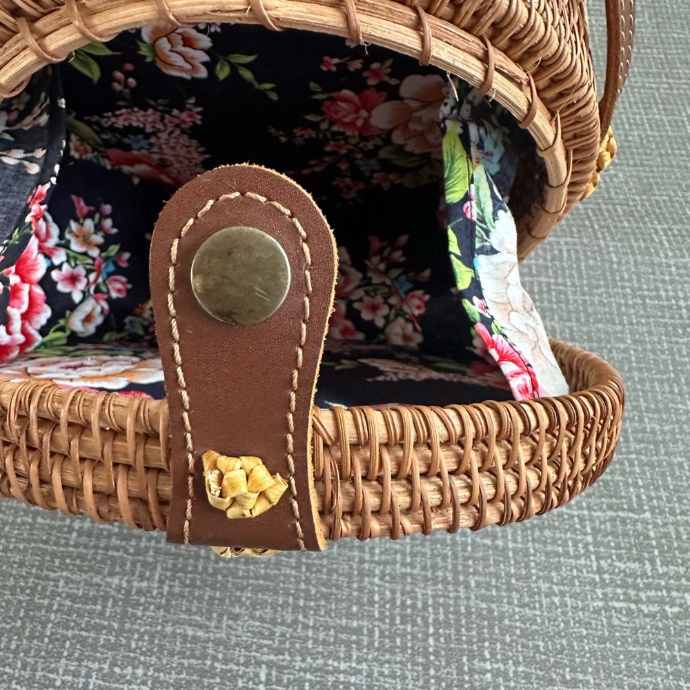 Wicker Round Rattan Woven straw bag Crossbody Purse Brown - Picture 8 of 13